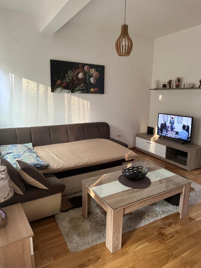Kropa Apartman Подгорица Екстериор снимка
